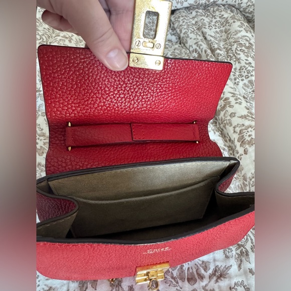 Chloe Drew - Picture 8 of 10